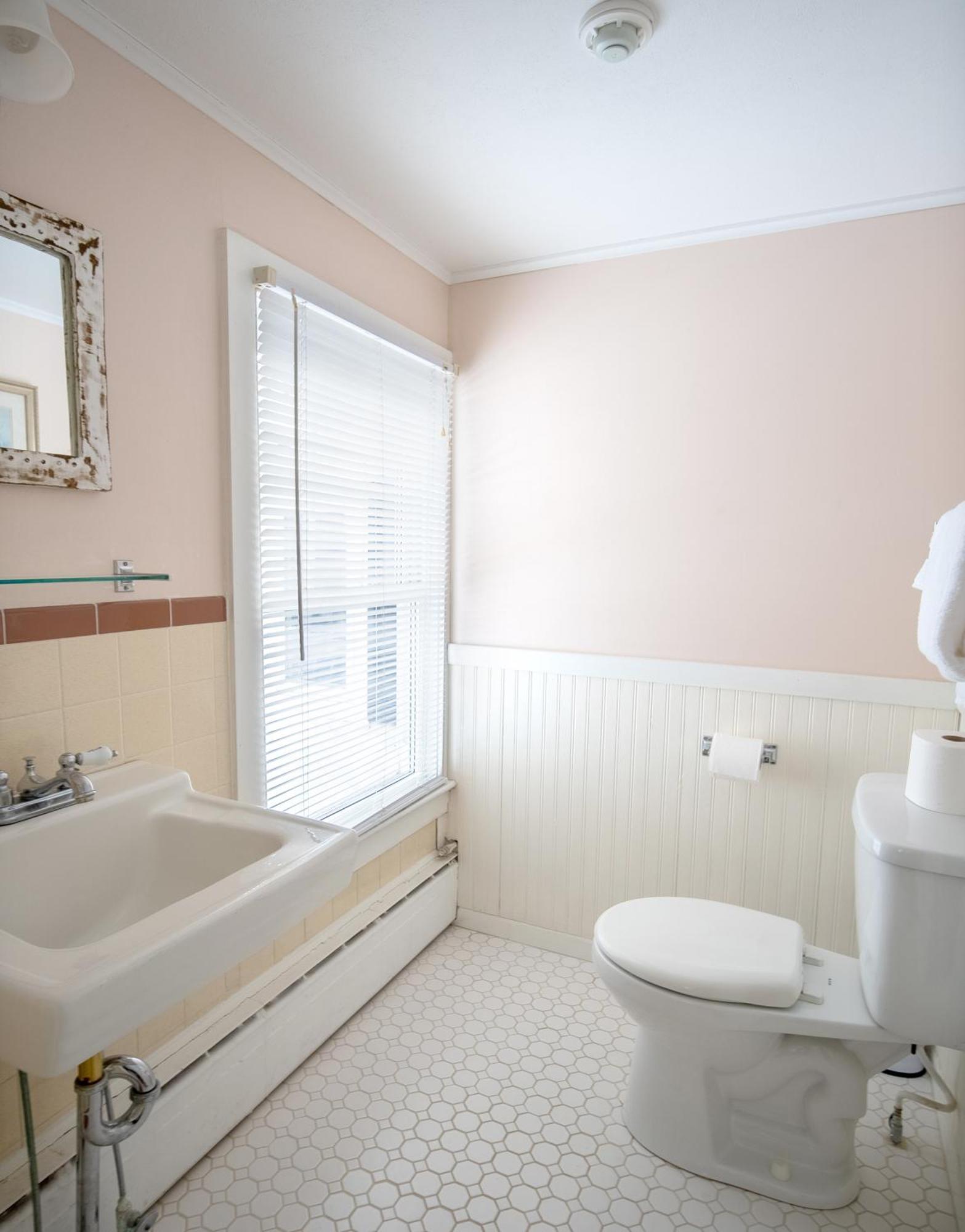 Cooper Hill Inn East Dover Екстериор снимка