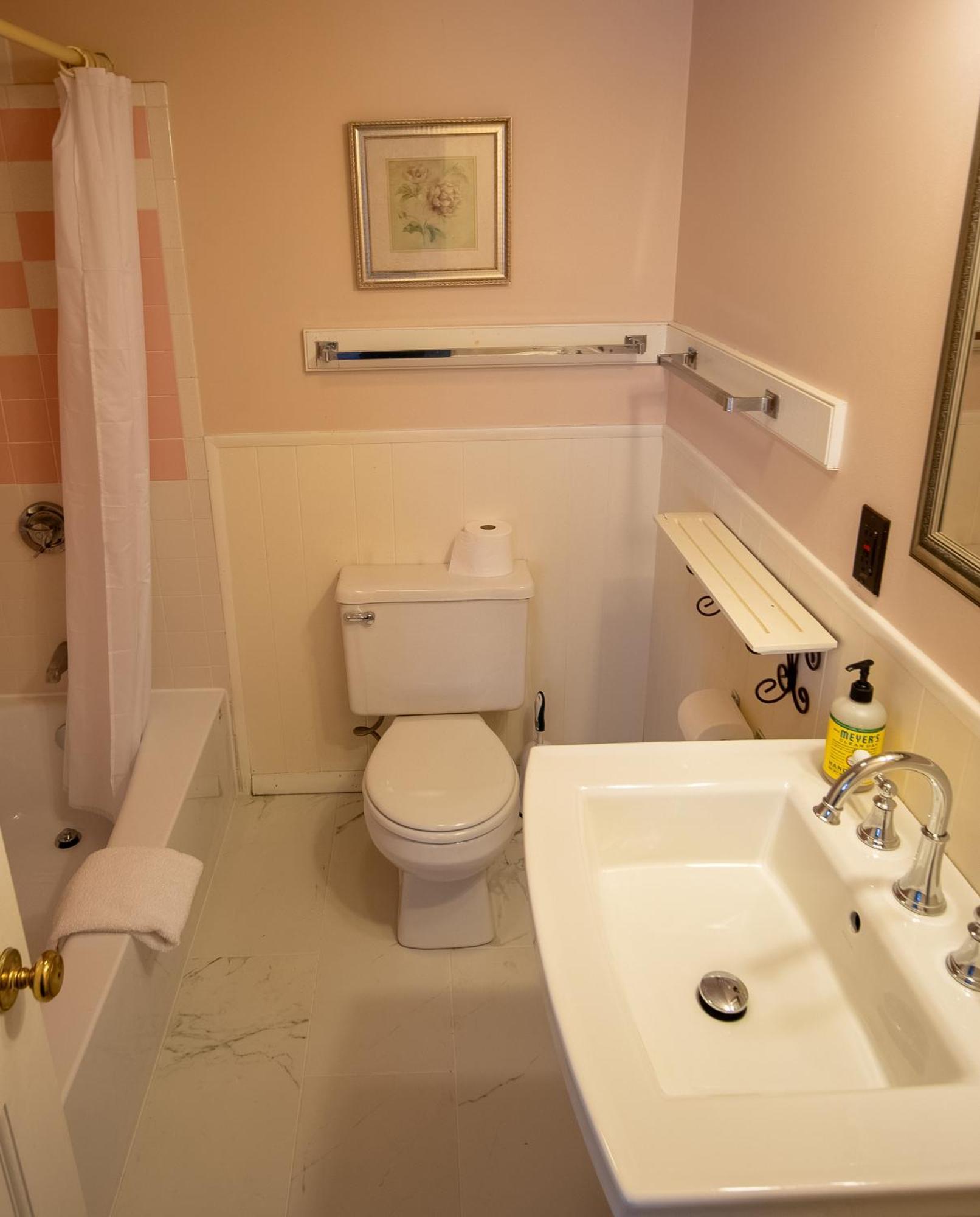 Cooper Hill Inn East Dover Екстериор снимка